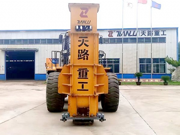 微裂破碎锤